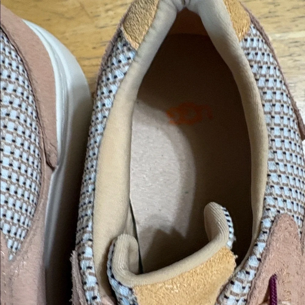 Ugg Marin Mega Lace Platform